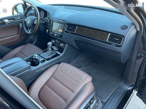 Volkswagen Touareg 2015 - фото 29