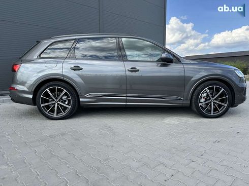 Audi Q7 2021 - фото 15