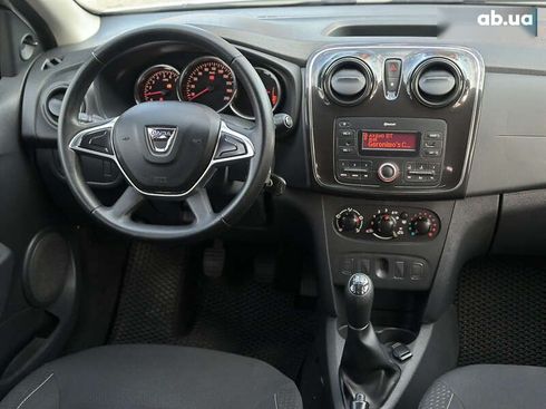 Dacia Sandero 2018 - фото 26