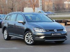 Продажа б/у Volkswagen Golf 2019 года в Киеве - купить на Автобазаре