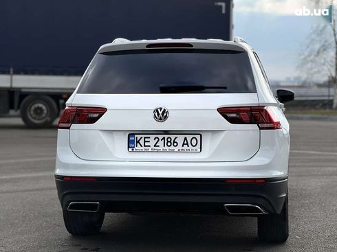 Volkswagen Tiguan 2018 - фото 24