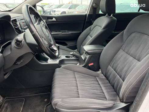 Kia Sportage 2016 белый - фото 44
