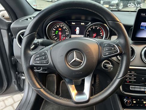 Mercedes-Benz CLA-Класс 2018 серый - фото 28