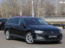 Продаж вживаних Volkswagen Passat 2020 року в Києві - купити на Автобазарі