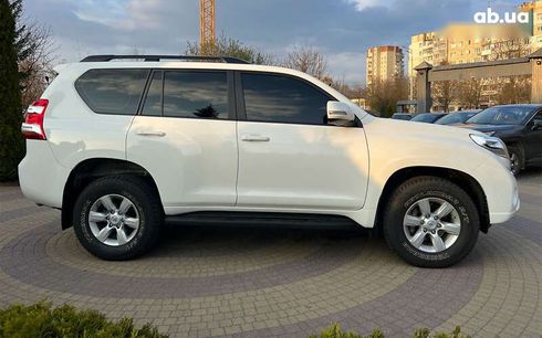 Toyota Land Cruiser Prado 2017 - фото 8
