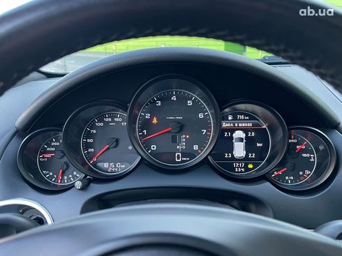 Porsche Cayenne 2012 - фото 16