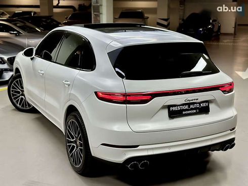 Porsche Cayenne 2019 - фото 23