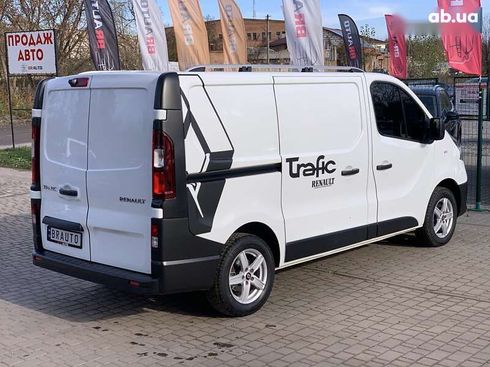 Renault Trafic 2021 - фото 14