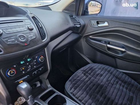 Ford Escape 2017 - фото 28