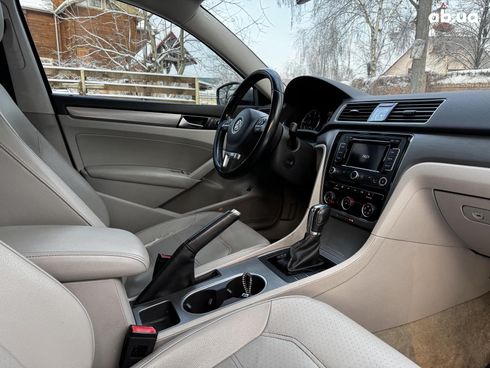 Volkswagen Passat 2013 серый - фото 28