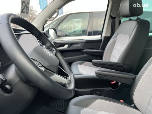 Volkswagen Multivan 2022 - фото 7