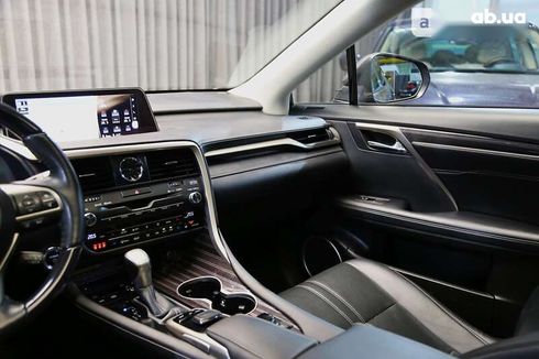 Lexus RX 2018 - фото 16
