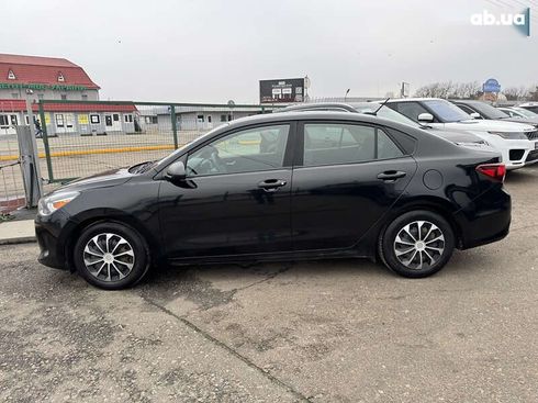 Kia Rio 2017 - фото 8