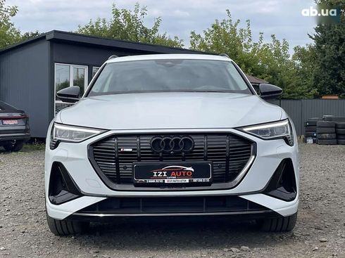 Audi E-Tron 2022 - фото 2