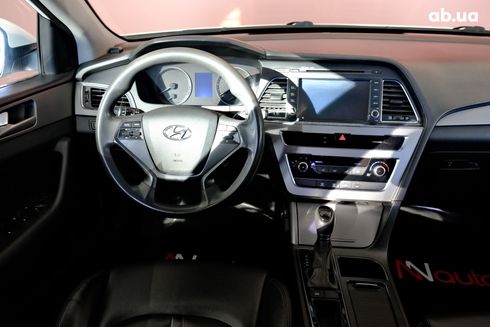 Hyundai Sonata 2015 белый - фото 5