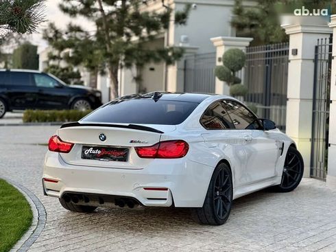 BMW M4 2018 - фото 15