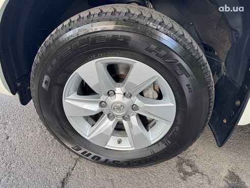 Toyota Land Cruiser Prado 2020 белый - фото 10