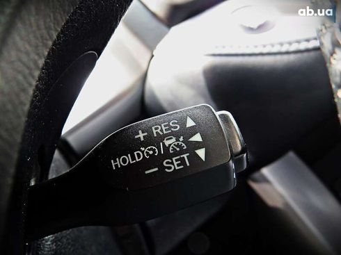 Toyota RAV4 2017 - фото 11