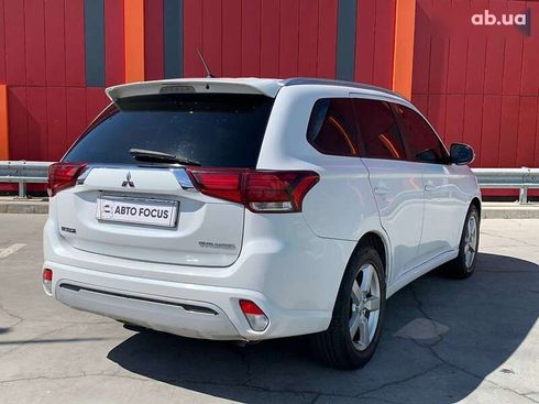 Mitsubishi Outlander 2012 - фото 8
