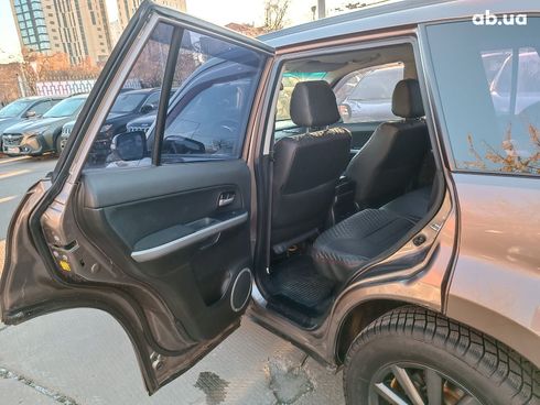 Suzuki Grand Vitara 2013 коричневый - фото 8