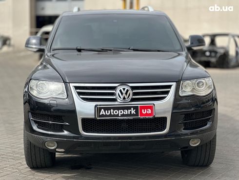 Volkswagen Touareg 2009 черный - фото 2