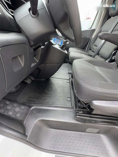 Renault Trafic 2020 - фото 6