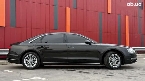 Audi A8 2017 - фото 9