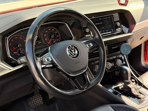 Volkswagen Jetta 2019 красный - фото 11