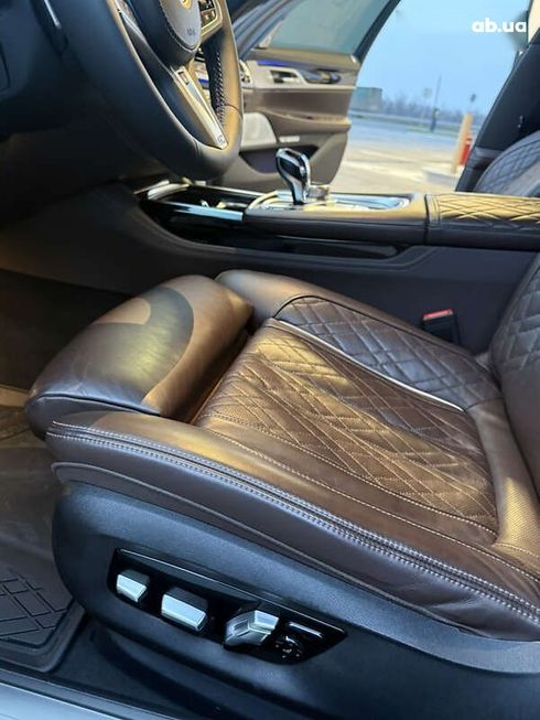 BMW 7 серия 2020 - фото 30