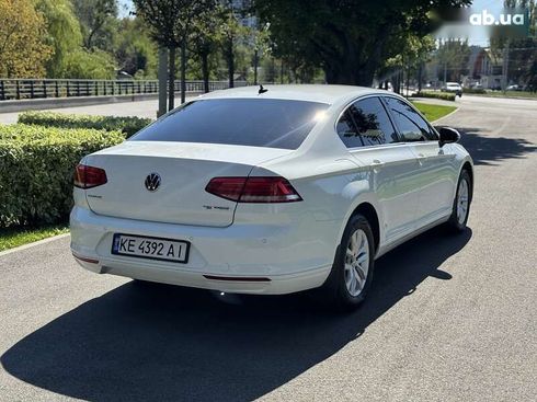 Volkswagen Passat 2015 - фото 6