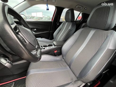 Peugeot 2008 2020 красный - фото 43