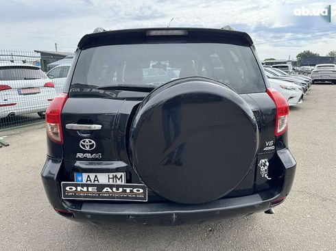 Toyota RAV4 2006 - фото 8