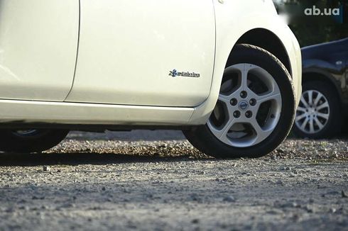 Nissan Leaf 2011 - фото 15