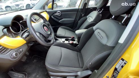 Fiat 500X 2015 желтый - фото 24