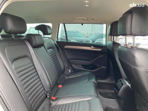 Volkswagen passat alltrack 2017 белый - фото 34