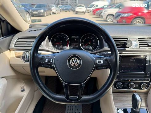 Volkswagen Passat 2017 - фото 10