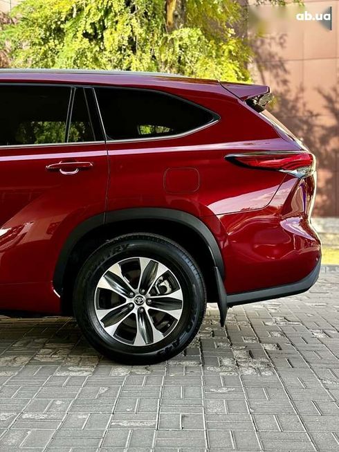 Toyota Highlander 2022 - фото 22