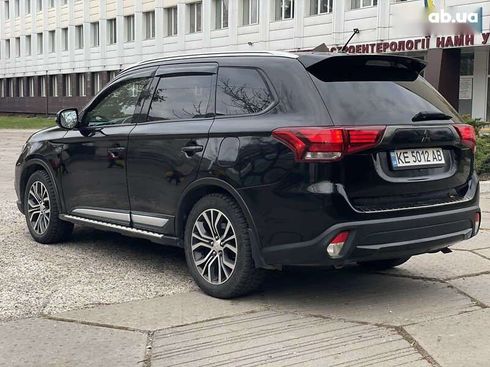 Mitsubishi Outlander 2015 - фото 10