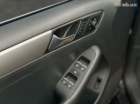 Volkswagen Jetta 2016 - фото 11