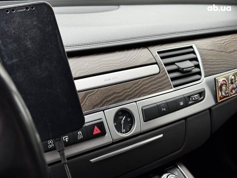 Audi A8 2016 серый - фото 49