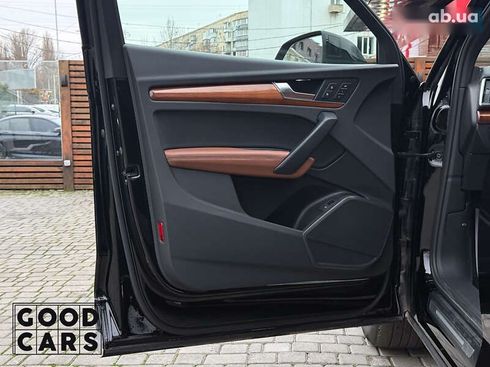 Audi Q5 2021 - фото 16