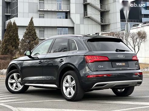 Audi Q5 2017 - фото 6