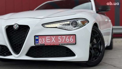 Alfa Romeo Giulia 2021 - фото 7