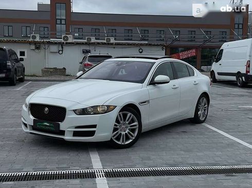 Jaguar XE 2019 - фото 17