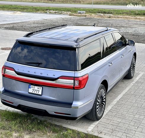 Lincoln Navigator 2018 синий - фото 11