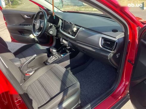 Kia Stonic 2020 - фото 30