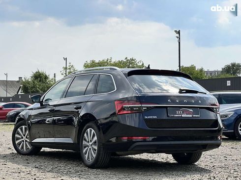 Skoda Superb 2021 - фото 6
