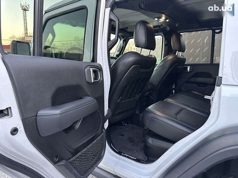 Jeep Wrangler 2022 - фото 28