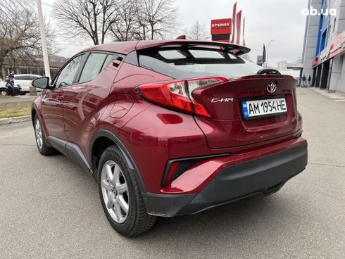 Toyota C-HR 2018 - фото 6
