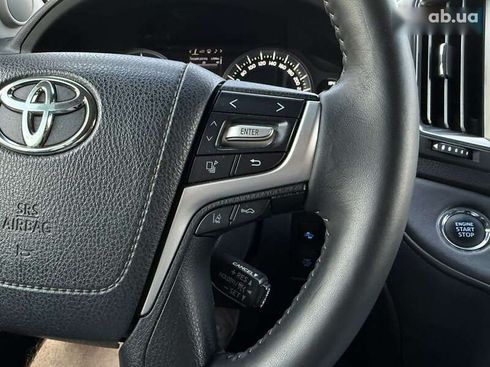 Toyota Land Cruiser 2017 - фото 24